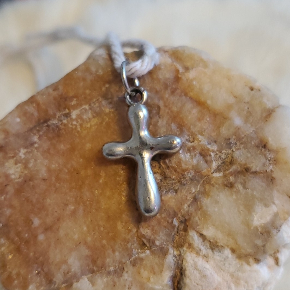 Small silver cross pendant